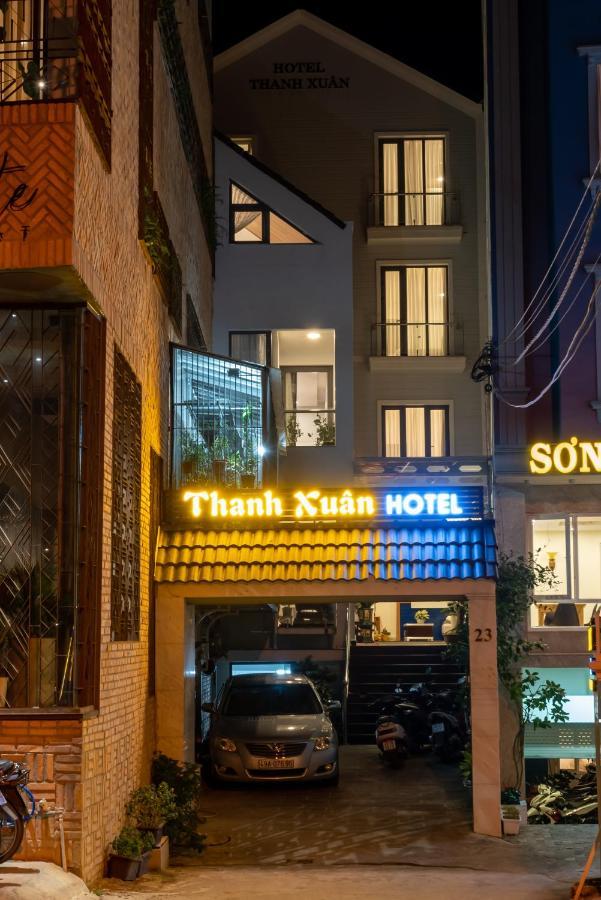 Thanh Xuan *